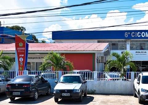 Homem invade casa de desconhecidos para não ser linchado por roubo em Manaus
