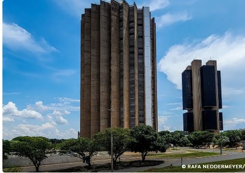 Brasileiros podem resgatar R$ 8,7 bilhões em valores a receber