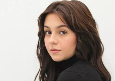 Klara Castanho fala pela 1ª vez sobre estupro e gravidez no ‘Altas Horas’ 