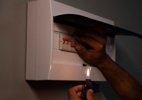 Veja lista de bairros que ficam sem energia neste domingo em Manaus 
