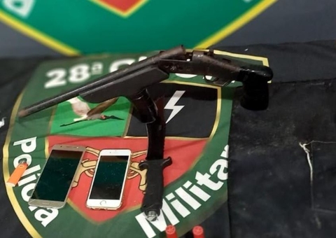 Membros de facção trocam tiros de escopeta com PMs durante perseguição em Manaus