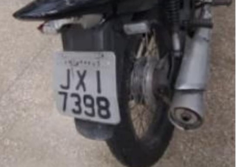 Homem é preso ao ser flagrado passeando em moto roubada na Av. Cosme Ferreira