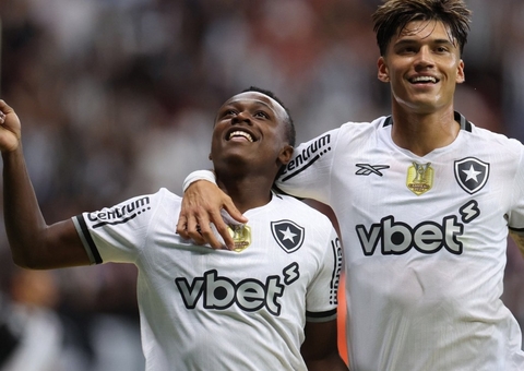 Botafogo vence clássico contra o Vasco por 2 a 0 no Brasileirão
