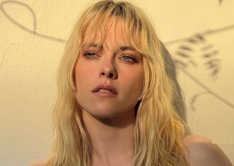 Kristen Stewart se casa com roteirista após 6 anos de namoro