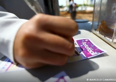 Lotofácil da Independência 2025: prêmio de R$ 220 milhões será sorteado no sábado