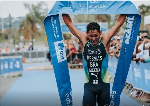 Manoel Messias ganha etapa de Brasília da Copa do Mundo de triatlo