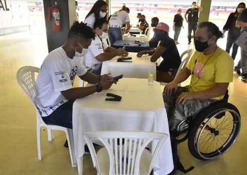 Contemplados em Manaus com o Auxílio Esporte devem receber os cartões até esta sexta