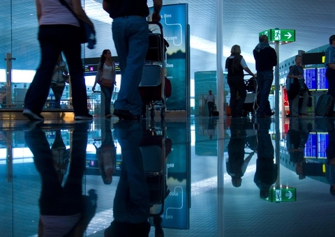 Azul é condenada a pagar R$ 12 mil por atraso de voo para Manaus