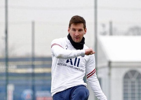 Surto: Messi e outros 3 jogadores do PSG testam positivo para a covid-19