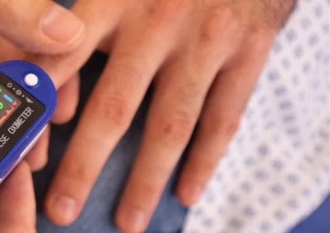 Convidado leva facada no pescoço ao ser atacado em festa de aniversário