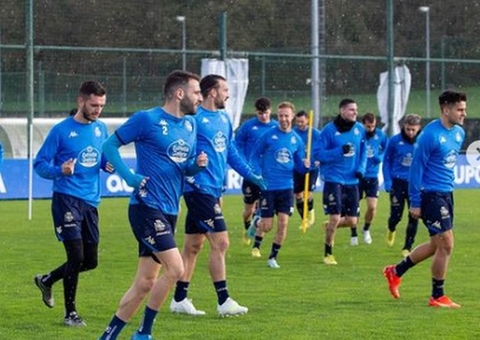 Por amor, atacante paga para voltar ao La Coruña, na terceira divisão espanhola