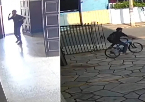 Ladrão entra em igreja, faz o sinal da cruz e furta bicicleta; Veja vídeo