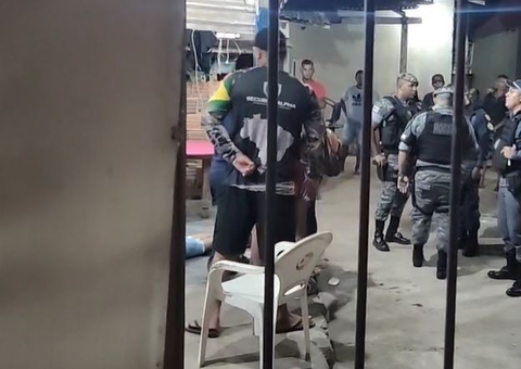 Jovem é assassinado enquanto jogava baralho no Amazonas