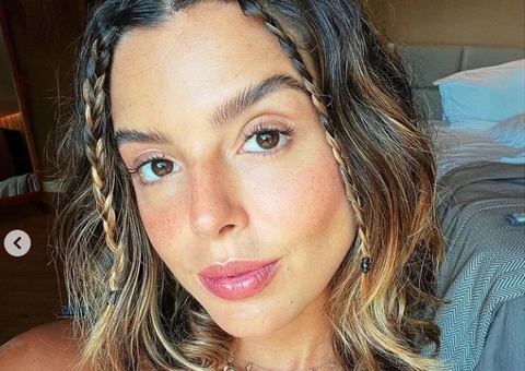 Moradora do Rio, Giovanna Lancellotti é vacinada contra covid em Noronha