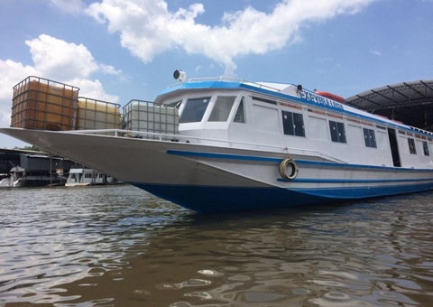 Lancha de R$ 500 mil para transporte de estudantes em Alvarães