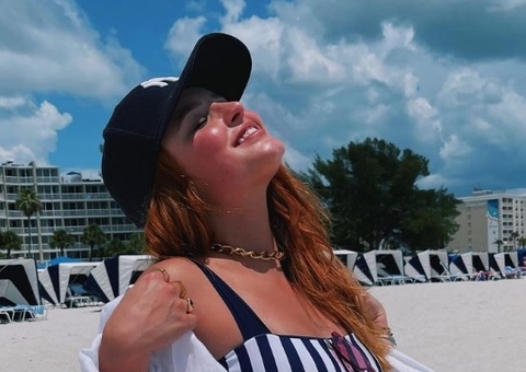 Fãs especulam que Larissa está namorando atriz em meio a viagem juntas à Disney