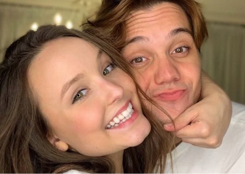  Larissa Manoela e Léo Cidade terminam namoro 