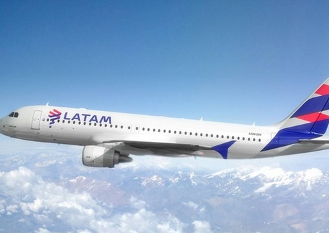 Menino de 9 anos foge de casa em Manaus, embarca escondido em avião e viaja para São Paulo