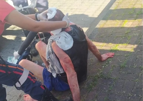 Nu, vizinho invade apartamento, esfaqueia idoso no olho e tenta matar irmã