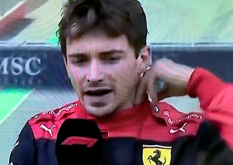 Leclerc faz a pole em Singapura e dificulta título antecipado de Verstappen