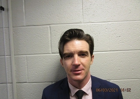 Drake Bell, da série Drake & Josh, é preso nos EUA