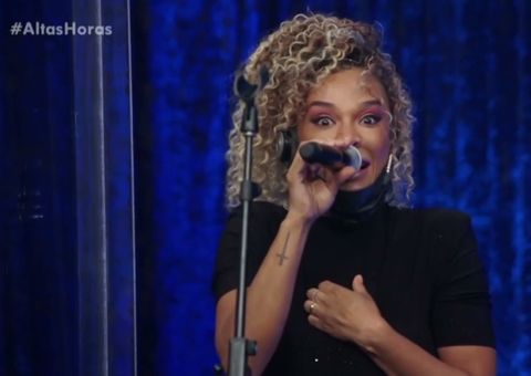 Cantora do 'Altas Horas' quase morre engasgada com comprimido e relata como se salvou sozinha