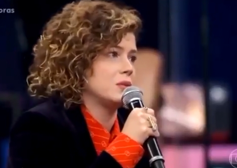 Leandra Leal detona Bolsonaro no ‘Altas Horas’: ‘como a gente deixou?’