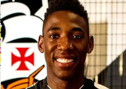 Vasco anuncia contratação de Léo Pelé, terceiro reforço para 2023
