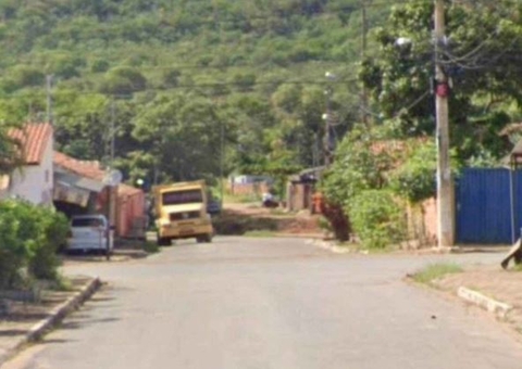 Homem chega de viagem e encontra cadáver apodrecendo dentro de banheiro