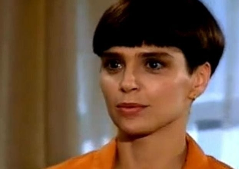 Afastada da TV há 33 anos, ex-atriz Lídia Brondi faz rara aparição