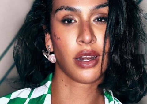 Ex-BBB Linn da Quebrada faz cirurgia de feminilização no rosto