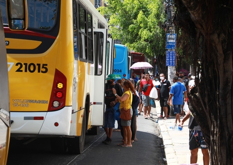 Linhas 125 e 352, que atendem a Ufam, têm itinerários alterados em Manaus 