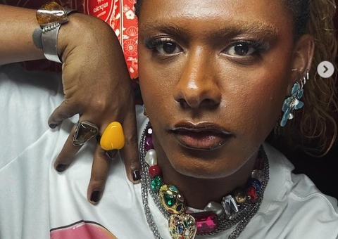 Liniker lidera com 11 indicações no Prêmio Multishow 