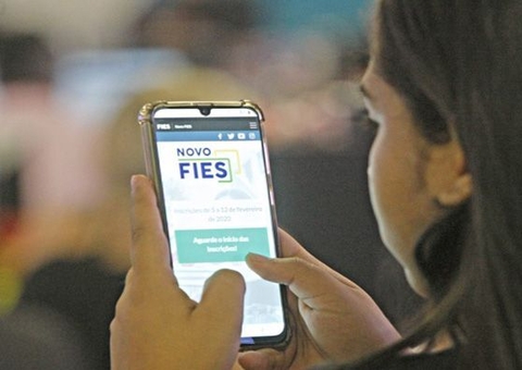 MEC prorroga para 26 de maio convocação da lista de espera do Fies