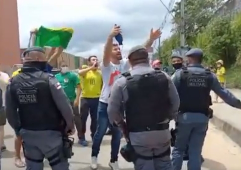 Bolsonaristas atacam apoiadores de Lula durante evento em Manaus: 'lixos'
