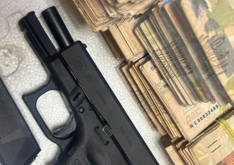 Suspeito de lavagem de dinheiro é preso com R$ 300 mil em Manaus