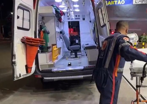 População se revolta e espanca suspeito de assalto em Manaus