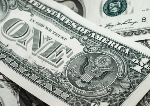 Dólar e Bolsa fecham em queda, com mercado atento a caso Master e trajetória dos juros dos EUA