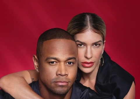 Leo Santana anuncia gravidez de Lore Improta e fãs suspeitam de mentira