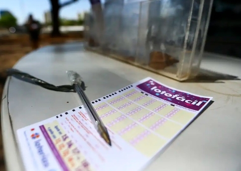 Bolão acerta 15 números e garante prêmio de R$ 1,7 milhão da Lotofácil  no Paraná
