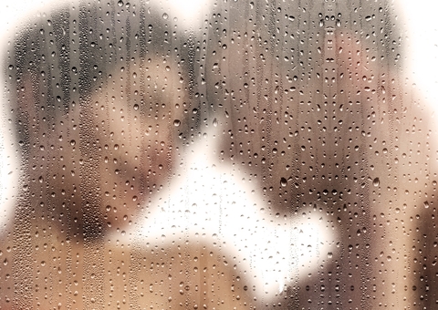 Cinco atividades a dois para aquecer as coisas em noites frias