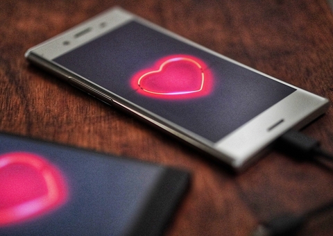 Internet foi “cupido” de casais que se formaram durante a pandemia