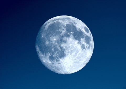 Fenômeno "Superlua Azul" promete encantar brasileiros nesta segunda-feira