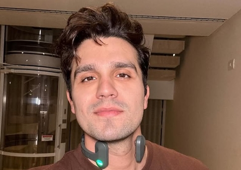 Luan Santana é hospitalizado em São Paulo