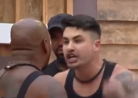  A Fazenda: Lucas e Cezar Black brigam aos berros e produção corta câmeras