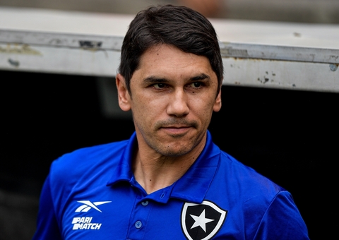 Botafogo é o time que mais teve técnicos no Brasileirão; veja o ranking