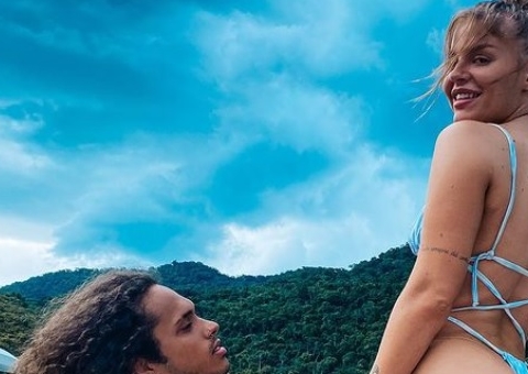 Vitão tatua bunda de Luísa Sonza: 'finalmente alguém dando o devido valor'