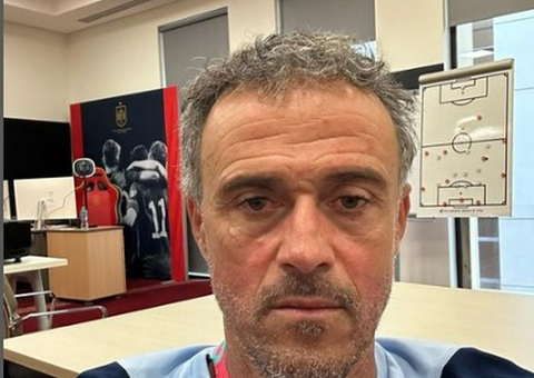 Luis Enrique vira Luis Padrique, streamer de sucesso na Copa