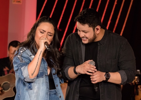 Luiza cancela shows após morte de Maurílio
