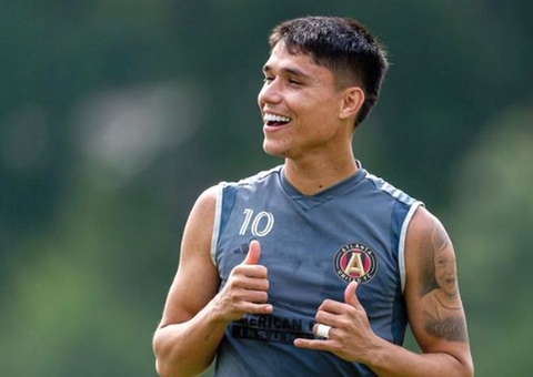 Luiz Araújo estreia no Flamengo com gás na reta final e quase assistência